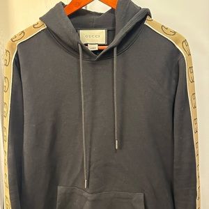 100% Gucci long sleeve hoodie. Gucci print with double G’s on the sleeve.